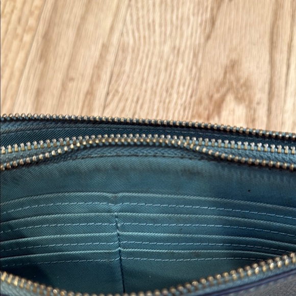 Coach Double Zip Leather Wristlet Mint Green - Picture 9 of 11